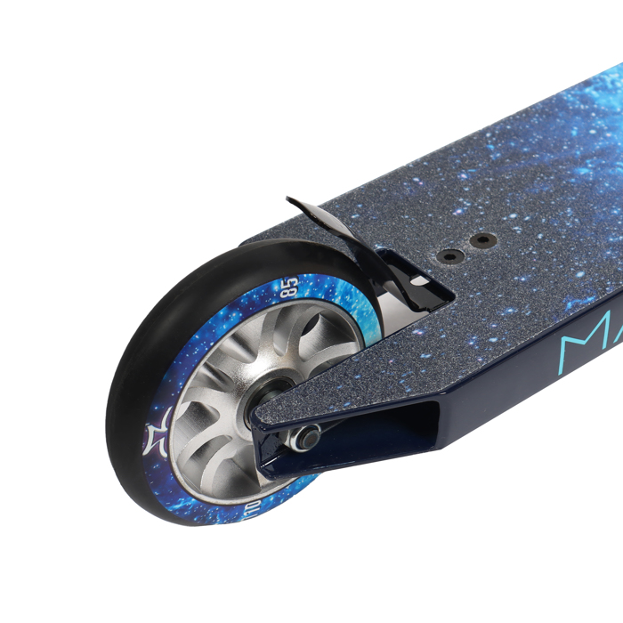 AO Scooters Maven Kick Scooter - Navy AO Scooters Maven Patini - Thalassi