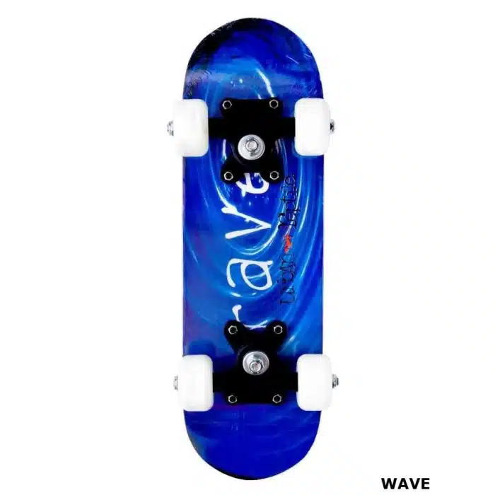 3k small skateboard wave. bobby puleo