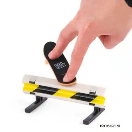 Tech Deck pack V 2 fingerboards σανιδάκια δαχτύλου και ράμπα.